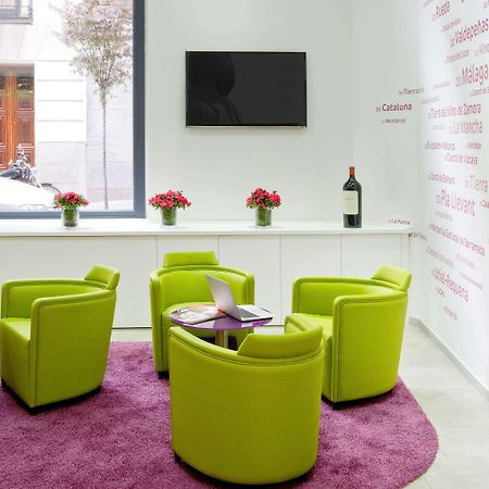 Ibis Styles Madrid Prado Hotel Bagian luar foto