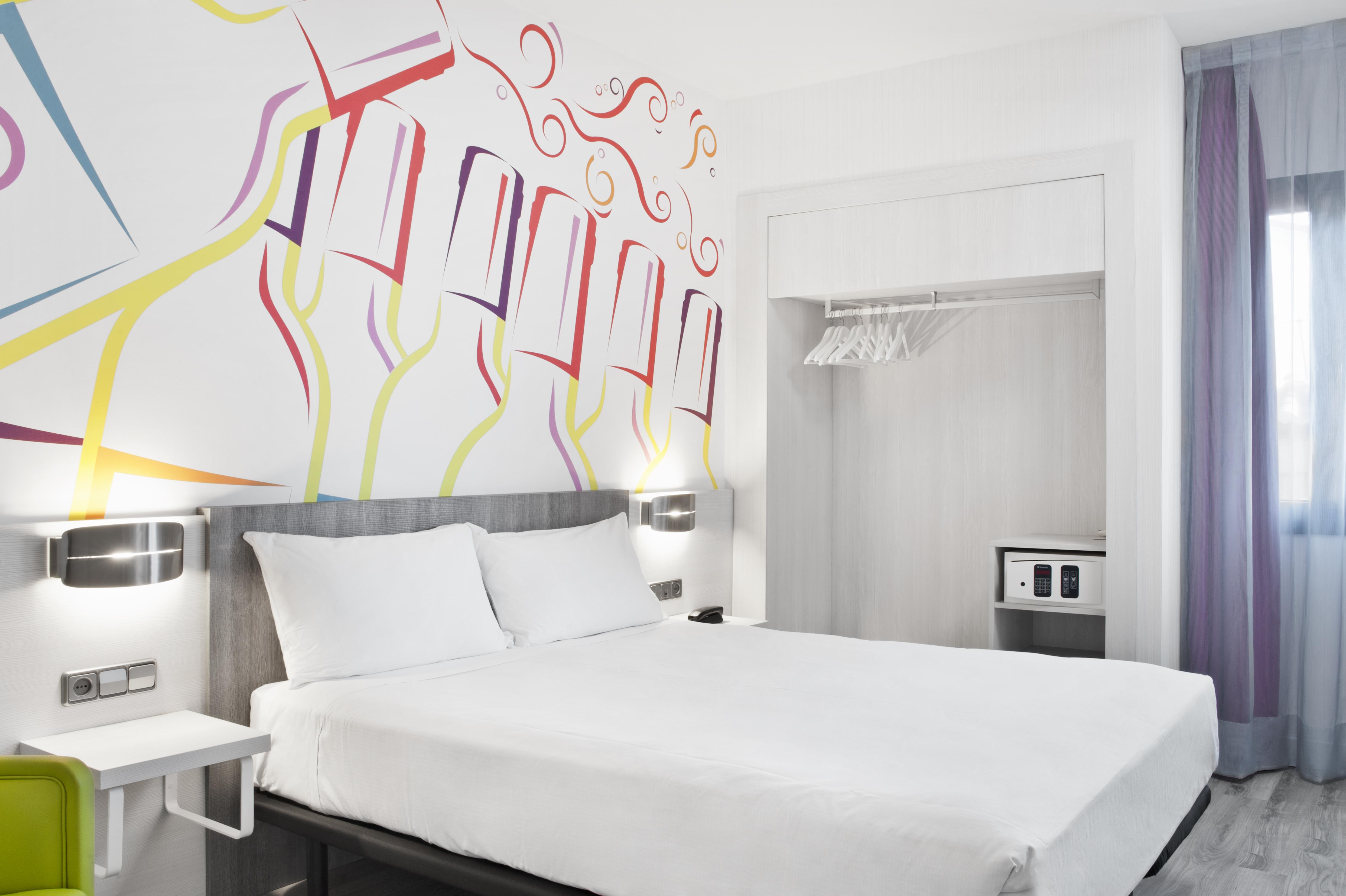 Ibis Styles Madrid Prado Hotel Bagian luar foto