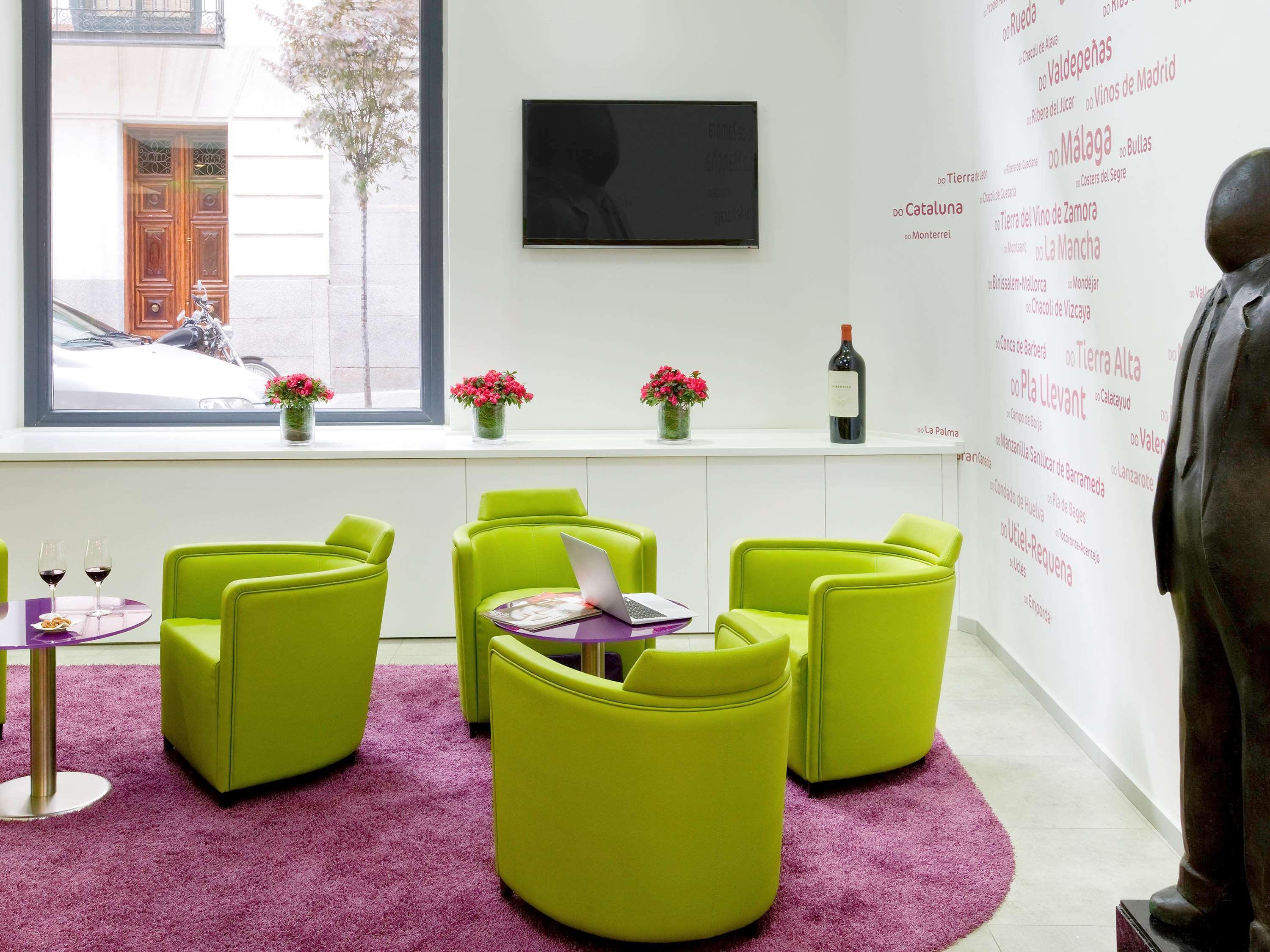 Ibis Styles Madrid Prado Hotel Bagian luar foto